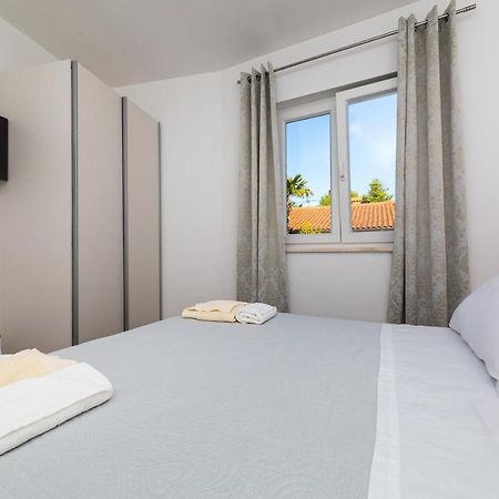 Apartment Nada 1 Malinska Bagian luar foto