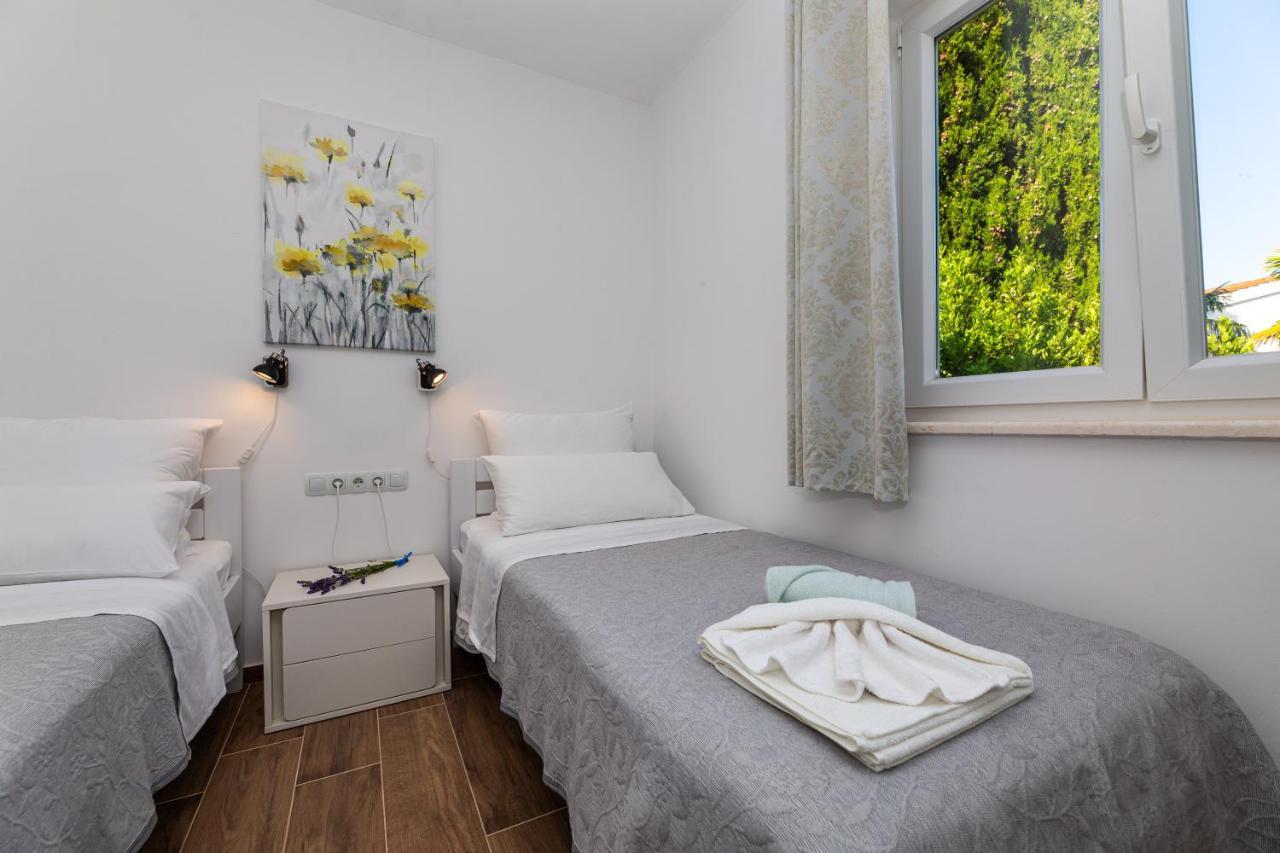 Apartment Nada 1 Malinska Bagian luar foto